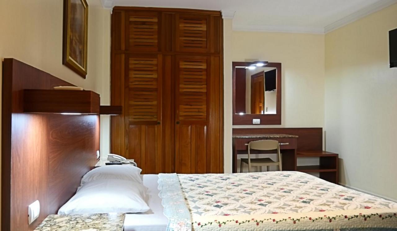 Hotel Castilla ダビッド エクステリア 写真